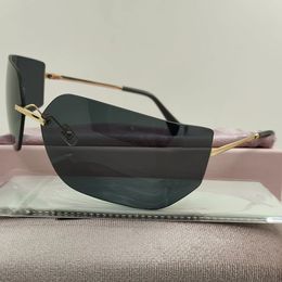 Vente esthétique des lunettes de soleil Retro Retro Rimgle pour les femmes plus légères Fashion Girl Gafas Brand Designer For Sun Gernes UV400 240410
