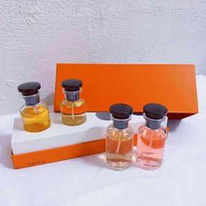 Ventes Designer Hommes Femmes Usine Direct Parfum Set 4X30ML Rose des Vents/Apogee/Contre Moi 100ml La plus haute qualité Arôme aromatique durable Livraison rapide