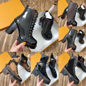 Botas de diseñador para mujer, botas doradas de moda líder, tacón grueso de invierno, variedad de botas de cuero, zapatos de mujer, tallas 35-42