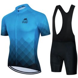 Salexo Team Cycling Jersey Set Transpirable Hombres Camisa de manga corta Bike Bib Shorts 19D Gel Pad Ropa de bicicleta de verano 240318