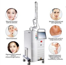 Utilisation en salon Co2 Laser fractionné Peau Serrer le traitement de l'acné Resurfaçage de la peau Enlèvement des cicatrices Vagin Serrage Vergetures Enlèvement des rides Machine de beauté