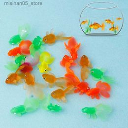 Sable Player Water Fun 20-50 Pièces de simulation en caoutchouc Small Goldfish Goldfish Childrens Toys Decorative Bathtub Toys Q240426
