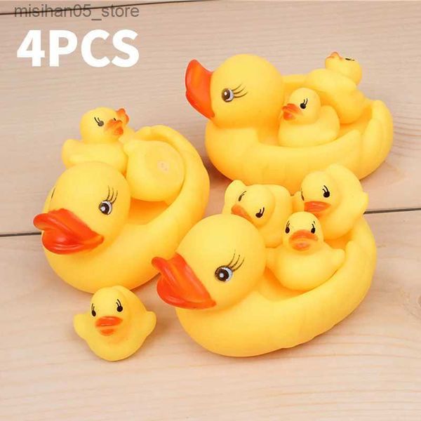 Sable Player Water Fun 4 mignon Duck Baby Bathtub Toys Petit canard jaune avec sons pressé Vibrato Soft Rubbery Glue Childrens Summer Salle de bain Cadeaux Q240426