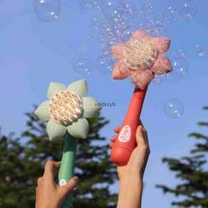 Zand Spelen Waterpret Babybadje Speelgoed Bubble Gun Kinderspeelgoed 23 Gat Bellen Manen Zeep Blower Zomer Party Game Elektrisch Dern Gift H240308