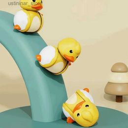 Sand Play Water Fun Duck Tobre Bath Toy Child Bathtub Tumblers Animal Baby Bathing Toy Duck Slide Baño Ducha de ducha Juguetes para niños L416