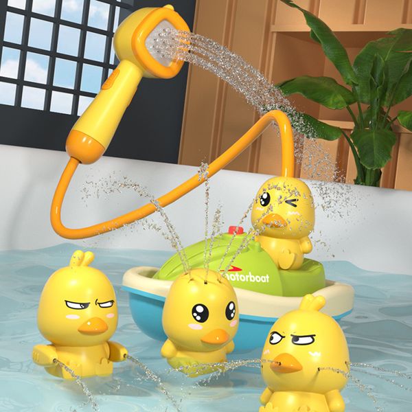 Sand Play Water Fun Jouet de bain caneton électrique Jet d'eau pour animaux mignon avec pomme de douche à 3 canards et bateau pour enfants 230719