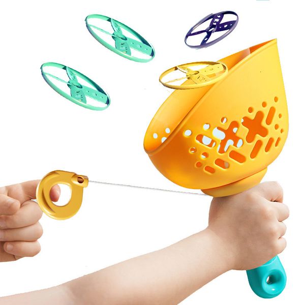 Sand Play Water Fun Flying Saucer Disc er Juguetes para niños Pull String UFO Throw Catch Deportes al aire libre Hélice Niños Regalo para Boy Girl 230704