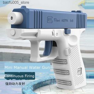 Sable Play Water Fun Gun Toys Mini pistolet à eau manuel Glock M1911 Été Natation Jeu d'eau Jouet Tir continu Amusant en plein air 230703 Q240307