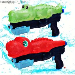 Sand Play Water Fun Sable Play Water Fun 1pc dinosaure jouet pistolet à eau enfants été plage jeu d'eau presse pistolet à eau dessin animé Crocodile pistolet à eau L240312