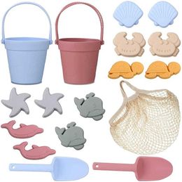 Sable Player Water Fun Silicone Beach Toys Set Kids Kids Travel Friendly Place Silicone Bucket Phelts Sand Moules de plage Sac Silicone Sand Toys for Toddlers T240428