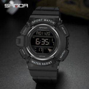 Sanda Mode Outdoor Sport Herenhorloges Waterdichte LED Digitale Militaire Horloge voor Heren Polshwatch Clock Relogio Masculino 2106 G1022