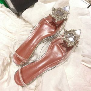 Sandaal Amina Muaddi Rhinestone Flower PVC Transparante platte sandalen dames net roodhoge hakken damesschoenen 230209
