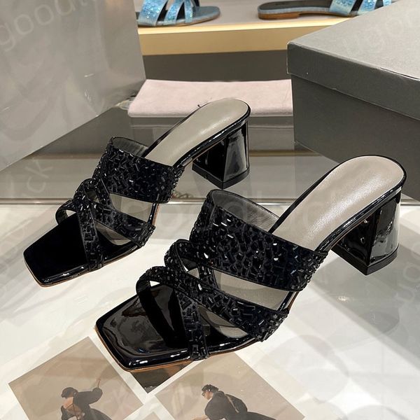 Sandale Designer Gina L'article le plus vendu est des sandales à talons hauts diamants exposés talons hauts hauts pour femmes chaussures décontractées de plage à talons épais
