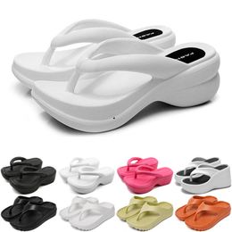 Sandale Designer Sliders Slide Slipper Q1 pour les hommes Femmes Sandales Slièrez Pantoufle Mules Mens Slippers Trainers Flip Flops Sandles Color19 585 WO S