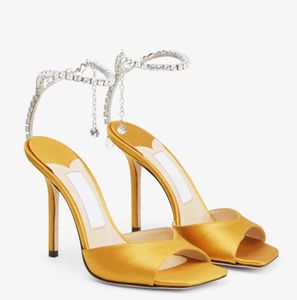 Sandal Summer Luxury Brands Saeda Sandals Zapatos Cristal Tisos altos Talones de novia Dama Gladiator Sandalias Nudio Nude Eu35-44