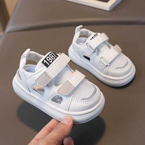 Sandales 0-7 ans Chaussages pour enfants Chaussures de sport d'été Sandales Sandales Baby Breathable Mesh Tenis Chaussures Filles Anti Slip Preschool Chaussures Baby Sandales D240515