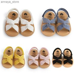 Sandalen 1 paar zomerse kinderen Baby Girl Fashion Sandals Non Slip zachte en comfortabele baby en peuter Fashion Walking Shoes 0-18ml240429
