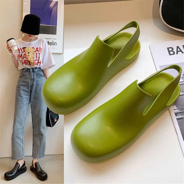 Sandales 2021 New Summer Soft Bottom Sandales Femme Appartements Simple Usure Extérieure Baotou Chaussures De Pluie Gelée En Plastique Chaussures D'eau Vert Noir Marron T221209