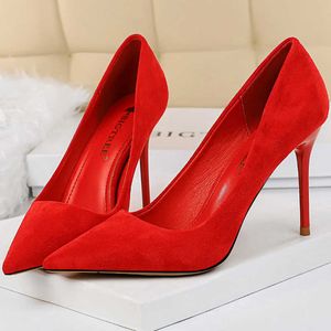 Sandales 2021 Date Femmes 9cm Talons hauts Plus Taille 10.5 Bout pointu Luxe Lady Robe rouge Chaussures Scarpins Jaune Vert Bleu Pompes de travail G230211
