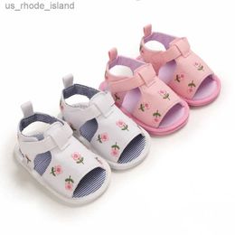 Sandalen 2021 Zomer 0-18m Meisje Baby geborduurde schattige sandalen zachte zool anti slip baby en peuterschoenen 5 Colorsl240429