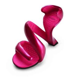 Sandales 2021 Femmes d'été Ouvrir l'orteil découpé étrange talon haut Gladiateur Designer Mode Sexy Forme de serpent Chaussures sans fond