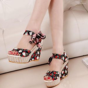 Sandales 2022 mode femmes nœud fond épais poisson bouche compensée chaussures à talons hauts fleur