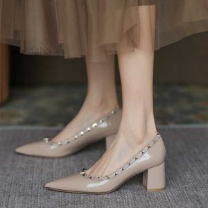 Sandales 2022 nouvelle marque femmes pompes bout pointu épais talons hauts femme luxe mode confortable bureau travail pompes dames chaussures L221107