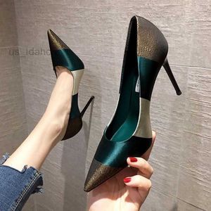 Sandalen 2022 Spring Fashion Sexy High Heel Dames Pumps Pointed Toe Office Lady Werkschoenen Franse stijl Vrouwelijke footware Black Green L221107