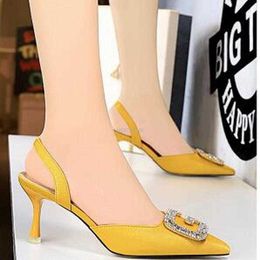 Sandales 2022 été femmes élégantes 7cm talons hauts sandales de mariage concepteur peu profond daim jaune bleu talons sandales strass chaussures de fête G230211