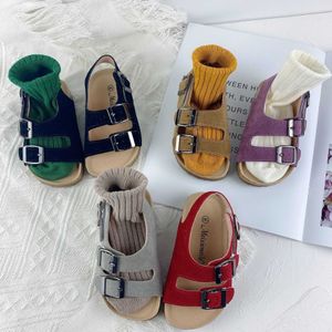 Sandales 2022 été nouvelles sandales pour enfants coréens garçons et filles chaussures de plage de loisirs ouvertes sandales pour enfants moyens et petits Z0225