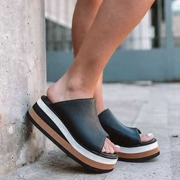 Sandalen 2022 Zomer dames platform slip op sandalen open teen contrast kleur wig strand schoenen dames buiten slippers dia's sandalias z0224