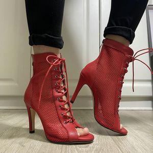 Sandalen 2023 Fashion Red Women Dancing Shoes Sexy Hoge Heels Rits Zomer Mesh Short Boots Hoge kwaliteit Comfort Ballroom Dance Sandalen