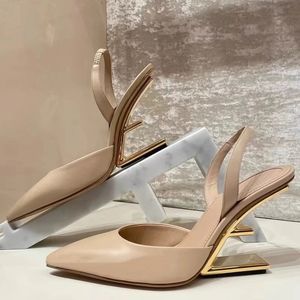 Sandales 2023 en peau de mouton talons étranges dames chaussures couleur unie conception femmes Slingbacks bout pointu mode Zapatos Para Mujeres 231127