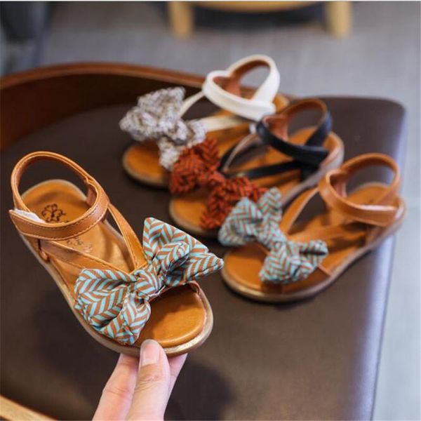 Sandales 2023 Summer Fashion Girl Bowknot Little Princess Soft Bottom Antiskid Light Casual Beach Chaussures