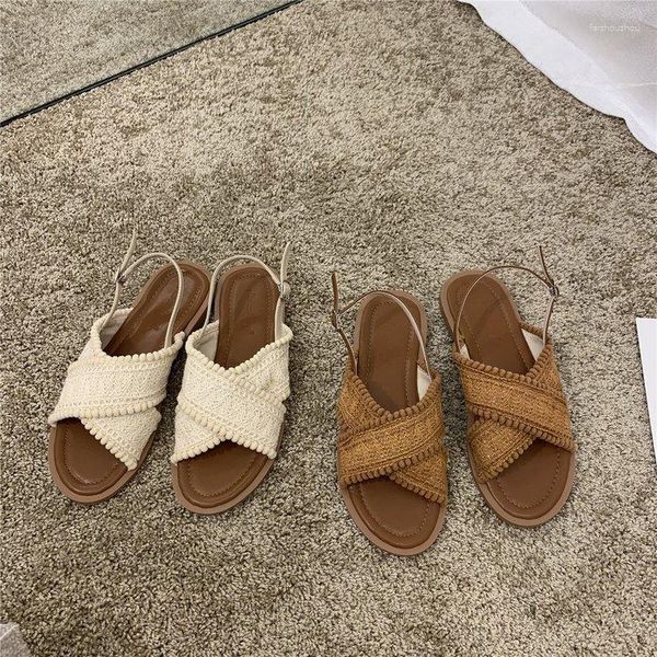 Sandalias 2023 Verano Mujer Bohemia Estudiante Zona de intersección Zapatos romanos Moda Fondo plano Vacaciones de mujer