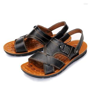 Sandales d'été en cuir pour hommes, pantoufles décontractées et à la mode, chaussures de plage classiques sauvages, vente en gros vietnamien, 2023