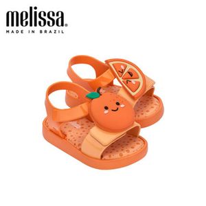 Sandalen 2023 Zomer Original Mini Melissa Fruit Banana Orange Girl Roma Jelly Schoenen Kids Fashion Soft Beach 230613