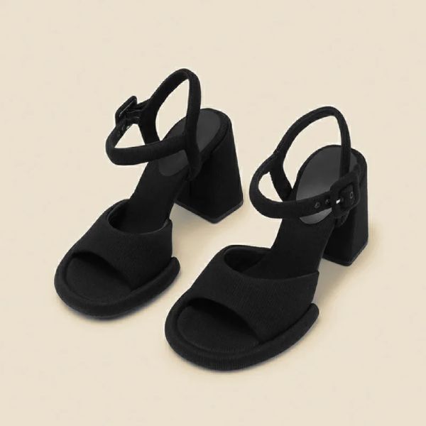 Sandalias 2023 Sandalias de verano Mujeres NUEVA Moda Sexy Tacones altos zapatos Mujer Sandalias informales no cansadas Sandalias modernas zapatos