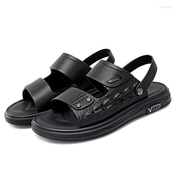 Sandalias 2024 4162 zapatillas para hombres frescos zapatos de playa zapatos de playa cuero sin deslizamiento transpirable dos usos huecos