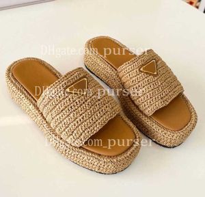 Sandalen 2024 Designer Sandalen Dames op Gouden Gesp Slip Zwart Bruin Zwembad Slide Luxe Slipper Maat 35-41 Wiggen Wiggen Sandalen Slides