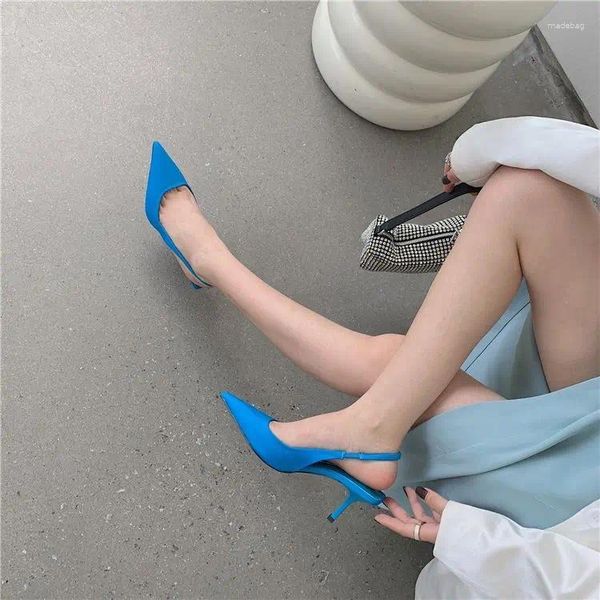 Sandales 2024 Mode Candy ColorsWomen Pompes Slingback Été Bout Pointu Confortable Talons Minces Fête Mariage Mariée Chaussures