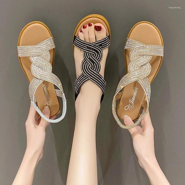 Sandales 2024 Fashion Flat femme chaussures Round Toe Summer Femme Talon Talage Diamond Decoration Slip on Taille 35-42
