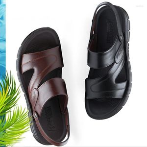 Sandalen 2024 Heren Flats Leren Schoenen Zomer Handgemaakte Open Teen Antislip Rubber Outdoor Strand Water