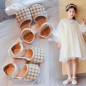 Sandalen 2024 Lente nieuwe kinderen prinses schoenen mode dans dames tas hoofdmeisjes zachte zool single h240510