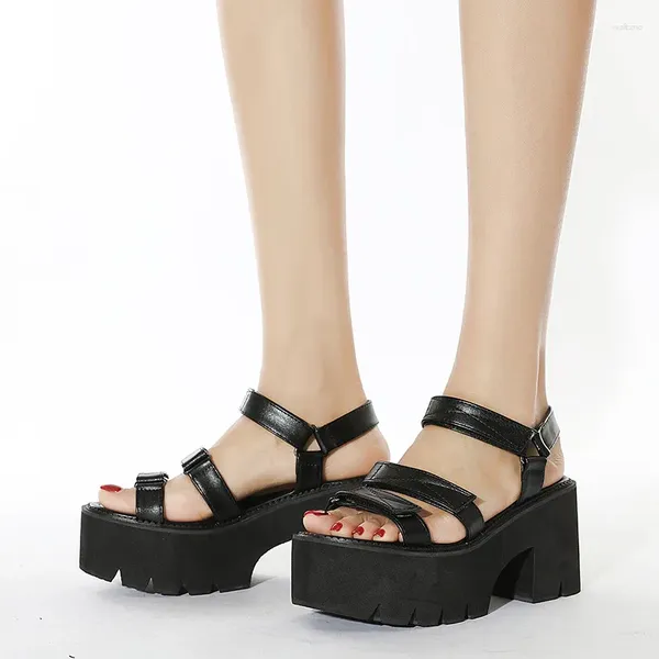 Sandalias 2024 Invierno Tacones De 8 Cm Tendencia De Vacaciones De Verano La Parte Inferior De Bizcocho Y LHX