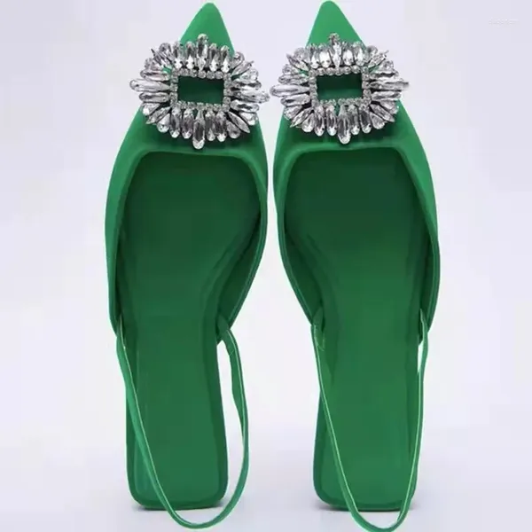 Sandalias 2024 Zapatos de mujer Punta puntiaguda Desnudo superficial Diamante verde Tacón bajo Tiras traseras Mujeres