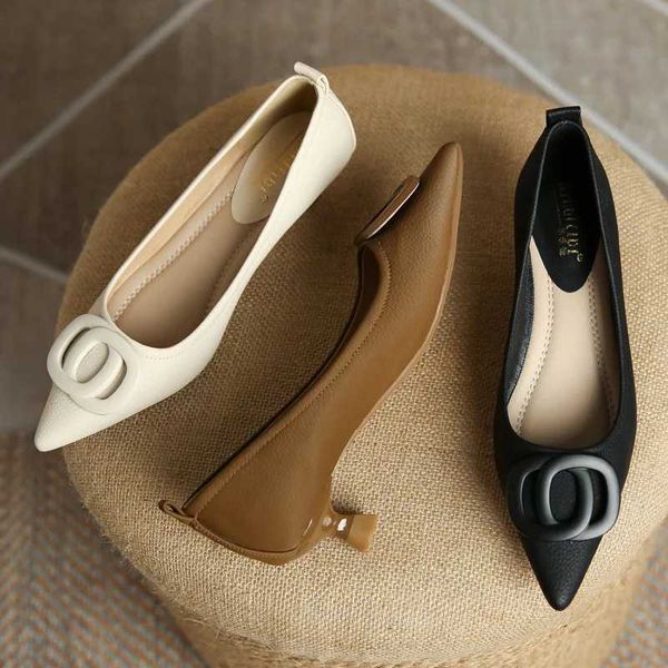Sandales 2024 Fashion femme pointu en cuir à orteil 5cm talons de haut talons chat polyvalents Femme Mary Jane chaussures élégantes et confortables J240416