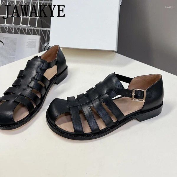 Sandales 2024 Cuir tissé plat Rome Round Toe Talon Casual Beach Shoes Summer Gold Silver Outdoor Gladiator