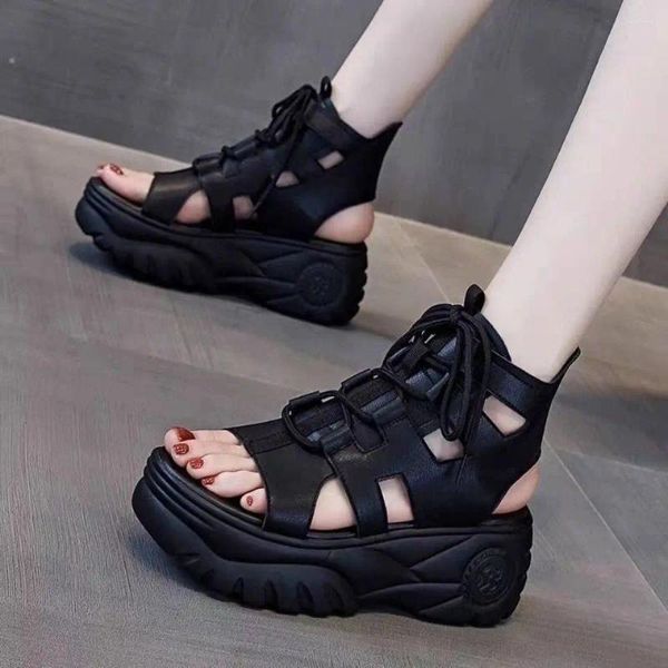 Sandalias 2024brand Summer Mujer Diapositivas Cruzadas Planas Romanas Playa Zapatillas Negro Antideslizante EVA Flip Flops Zapatos al aire libre