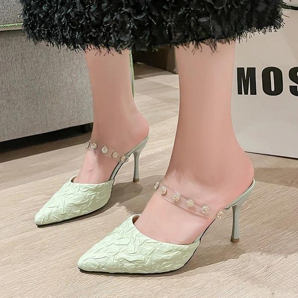 Sandales 2024women Slippers Chaussures féminines Mules pointues pour femmes Talons minces Softs Beige à talons à talons